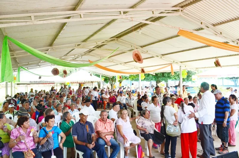 Celebración del día del Adulto Mayor